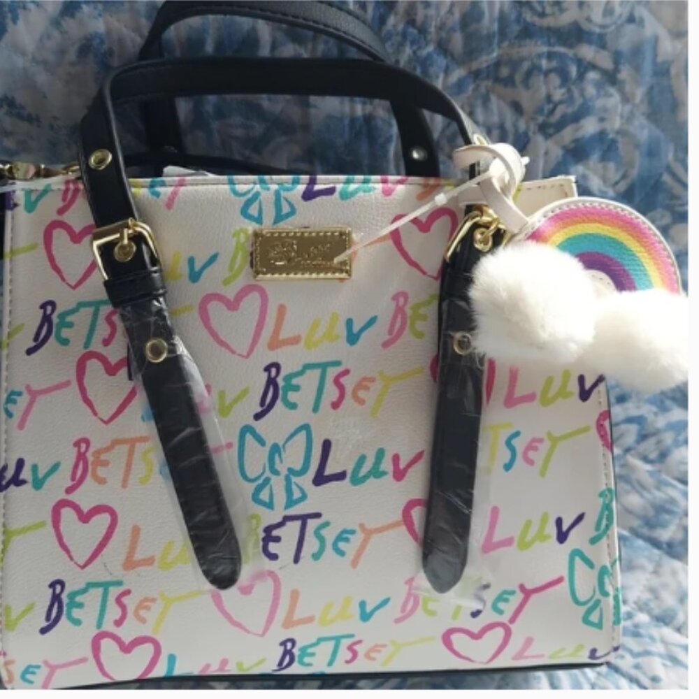 NEW Betsey Johnson SIGNATURE RAINBOW MED SATCHEL - Picture 3 of 8